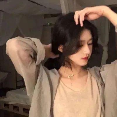 不脱袜的人